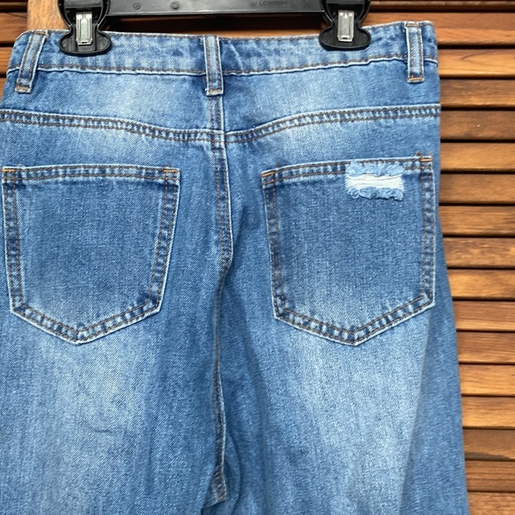 Missguided High Rise Ripped Blue Jeans - Picture 7 of 9